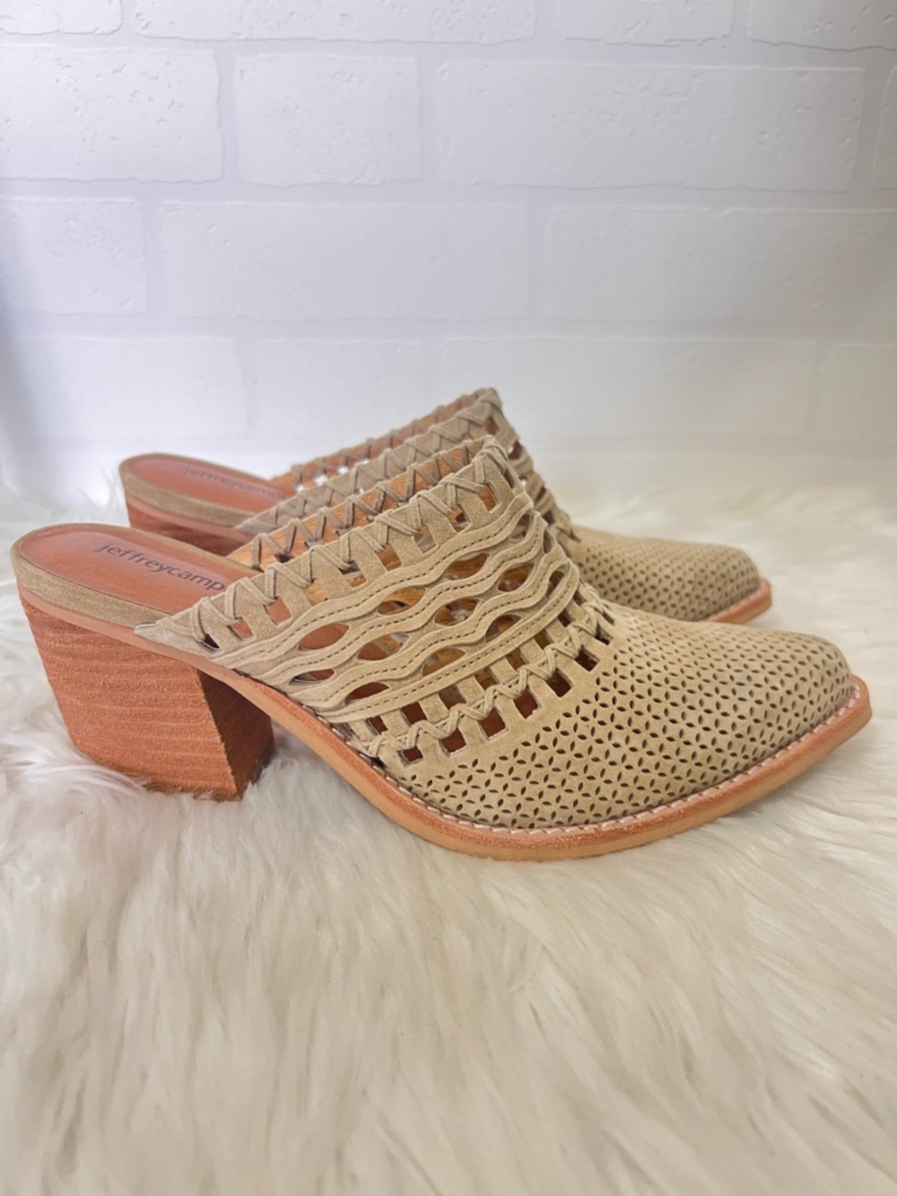 Jeffrey Campbell Favela Beige Laser-Cut Woven Leather Stacked Heel Mules Size 8